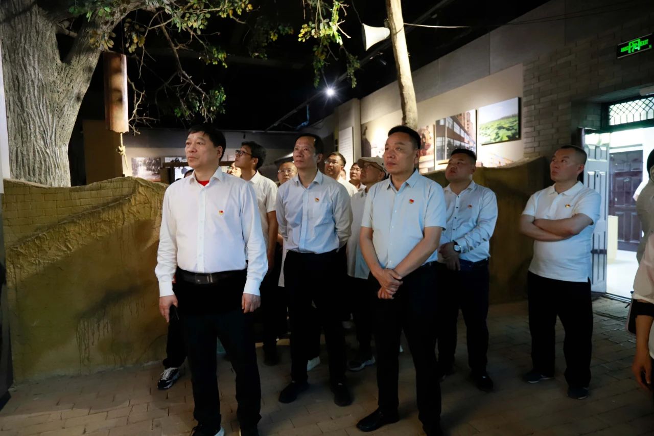 砥礪初心使命，汲取奮進(jìn)力量丨花花牛乳業(yè)集團(tuán)黨委組織開展學(xué)習(xí)“焦裕祿精神”主題黨日活動