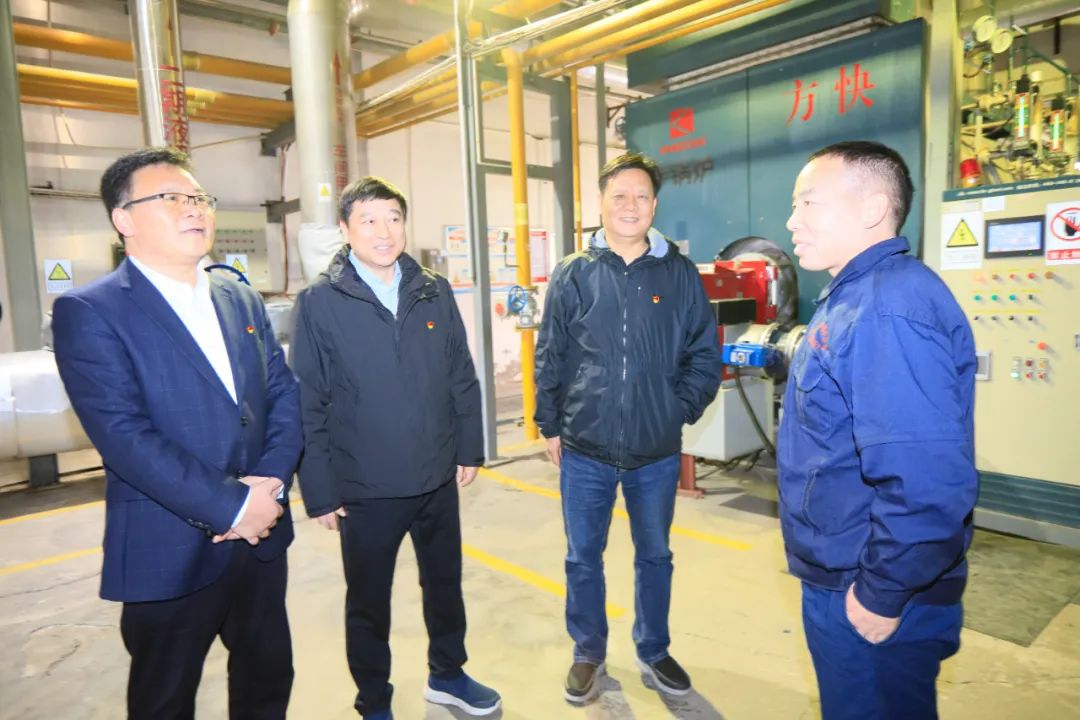 新春慰問送關(guān)懷——集團(tuán)黨委書記、董事長慰問春節(jié)期間堅守崗位的一線職工