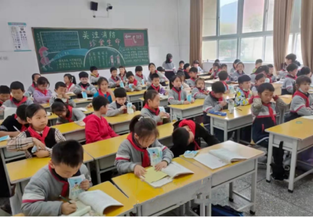 未來(lái)可期 健康護(hù)航丨花花牛乳業(yè)集團(tuán)取得學(xué)生飲用奶常、低溫發(fā)酵乳生產(chǎn)資質(zhì)