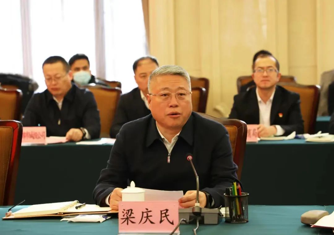 產(chǎn)業(yè)聯(lián)動(dòng)促發(fā)展 合作共贏創(chuàng)未來(lái) | 佳木斯市政府、富錦市政府與花花牛乳業(yè)集團(tuán)正式簽署戰(zhàn)略合作協(xié)議