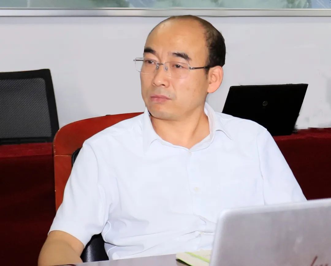 花花牛乳業(yè)集團(tuán)召開10月份營銷工作會(huì)議