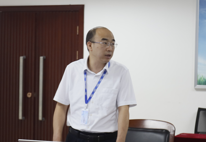 繼往開來 · 再創(chuàng)輝煌 | 花花牛乳業(yè)集團召開9月營銷、養(yǎng)殖及飼料月度經(jīng)營工作會議