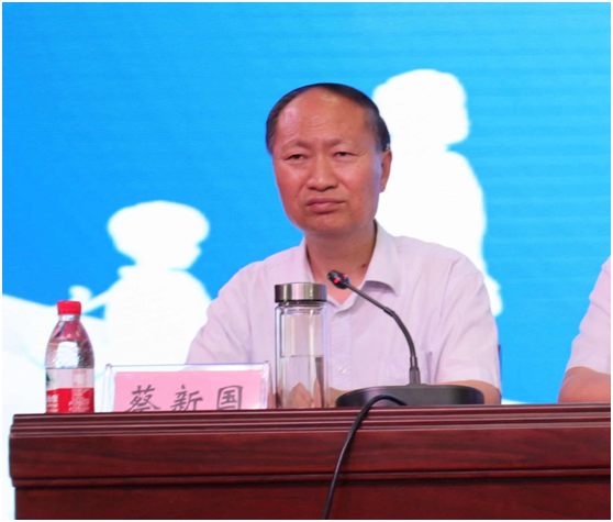 “健康中原，牛奶伴您行——花花牛乳業(yè)集團(tuán)2018中國(guó)小康牛奶行動(dòng)” 公益助學(xué)啟動(dòng)儀式隆重舉行