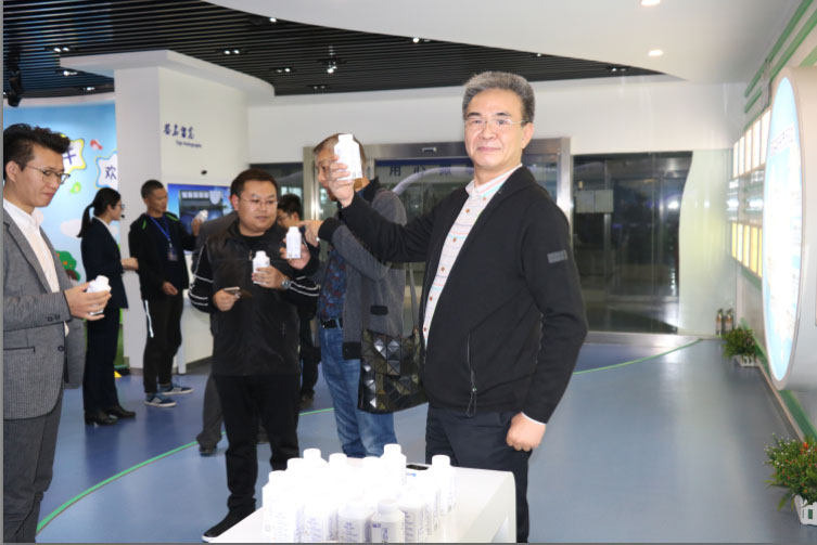 商界領(lǐng)袖俱樂部精英參訪花花牛！